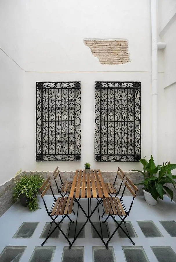 Planeta Cadiz Hostel Spain