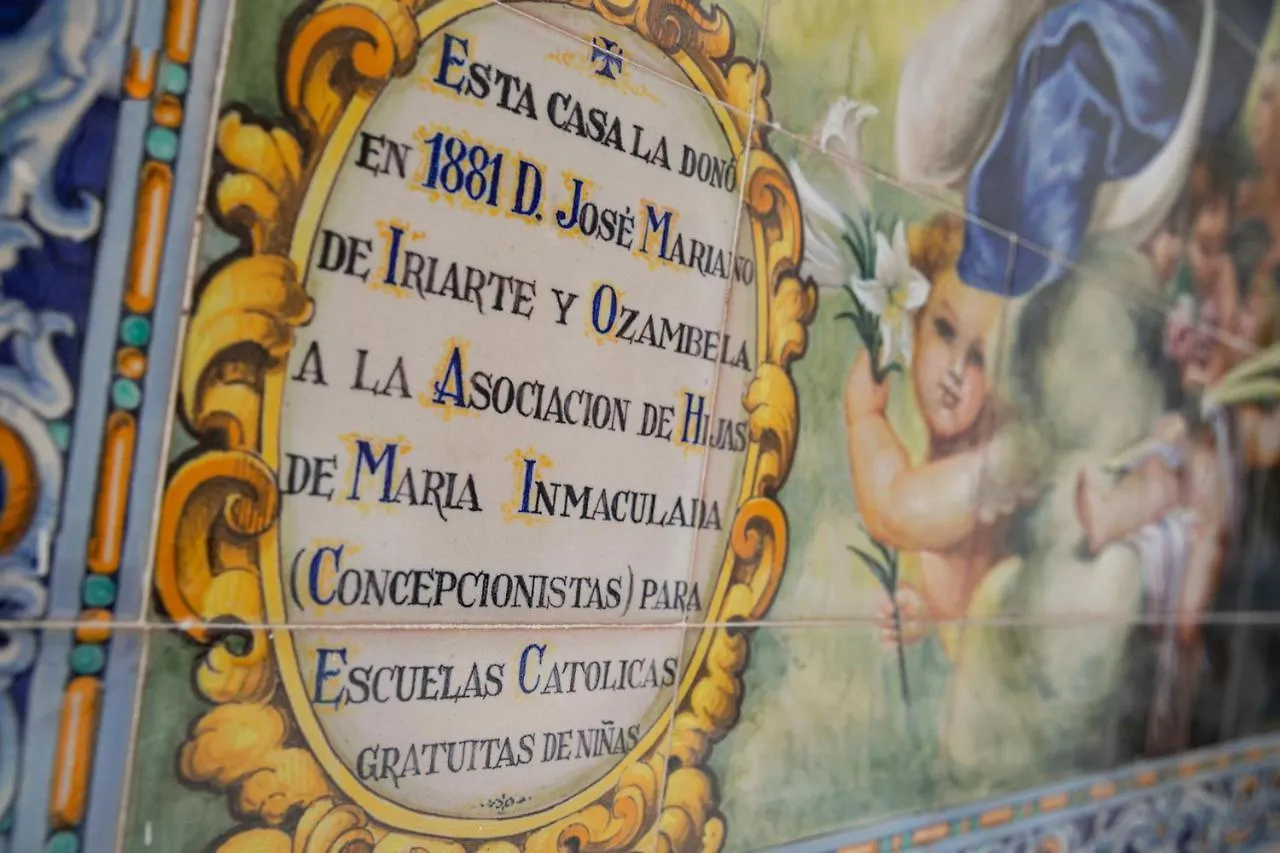 Planeta Cadiz Hostel Spain